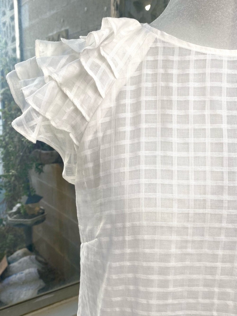 Nation LTD NWOT White Ruffle Sleeve Sheer Plaid Blouse, Size S - Picture 3 of 10
